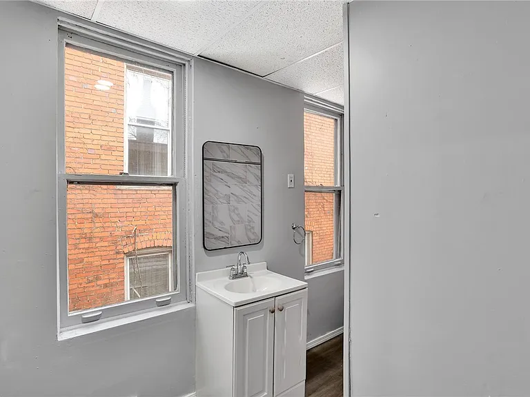 3246 Richardson Ave — Photo 21