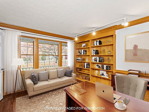4th image of 1627 Royal Oak Dr