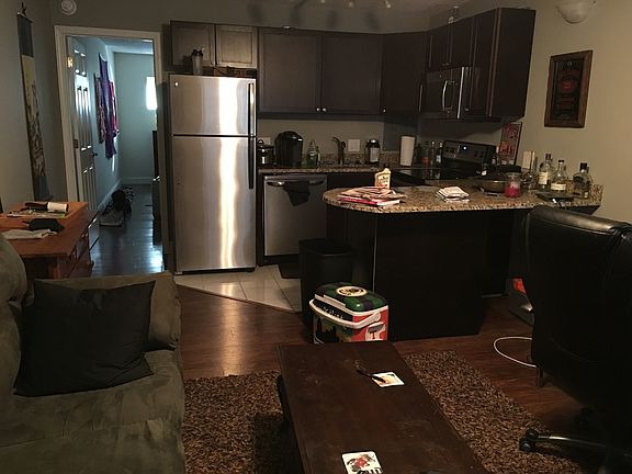 3rd image of 510 14th St APT 205
