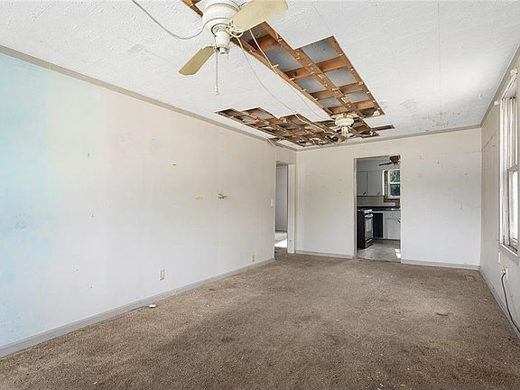 4th image of 2005 S Evanston Ave