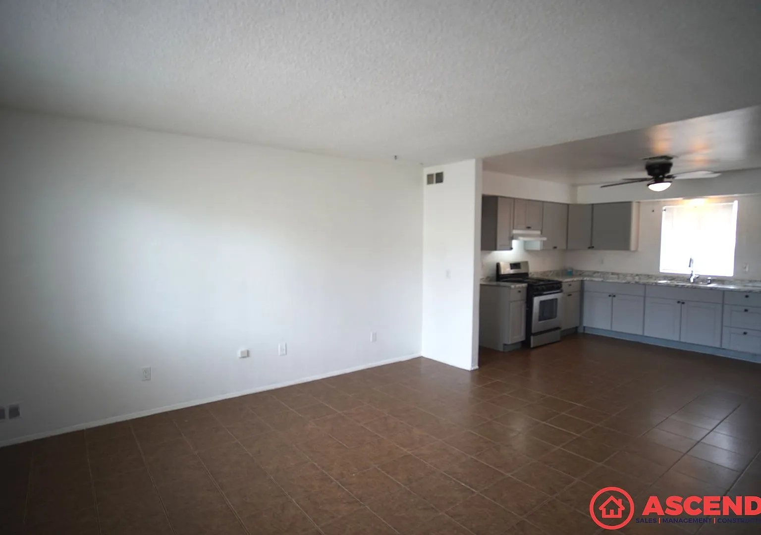 117 Hughes Avenue — Photo 3