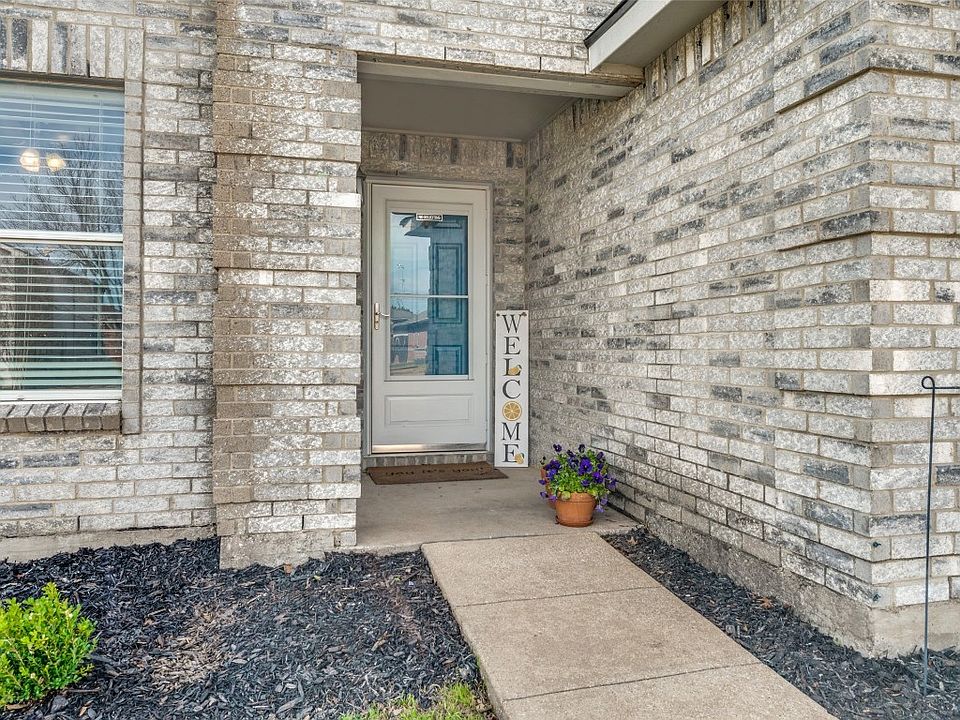 1st image of 5308 Emmeryville Ln