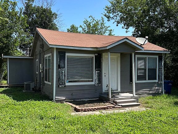 2nd image of 3123 Hicks Ave