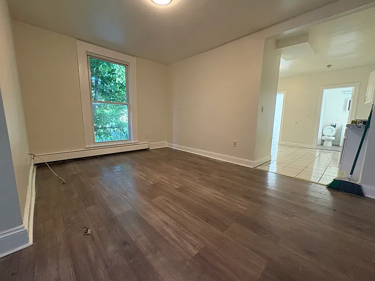 8 Hammond St #1 — Photo 3