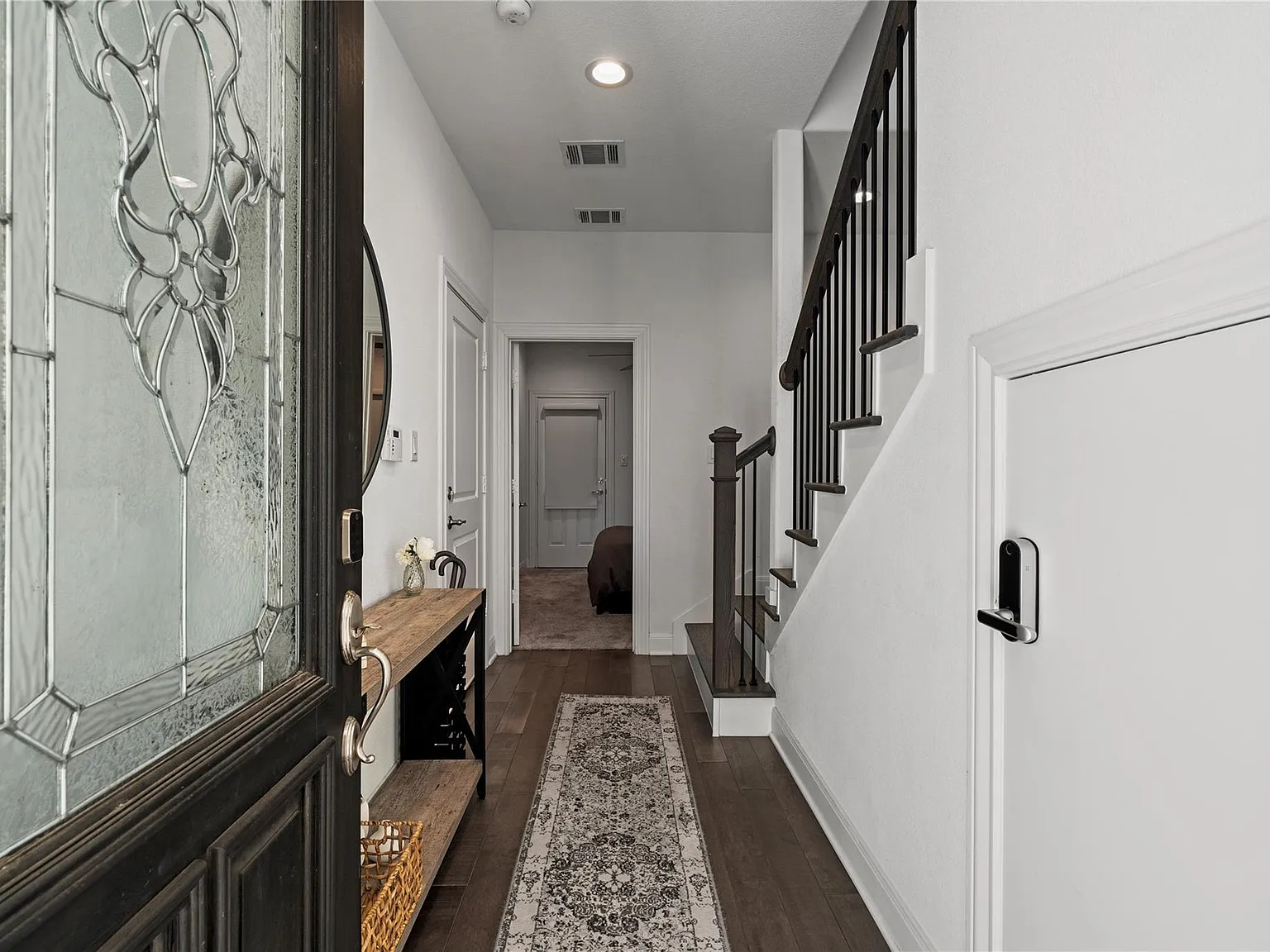 3 bed, 3.5 bath, 2058 sqft, $3,850 — Photo 3