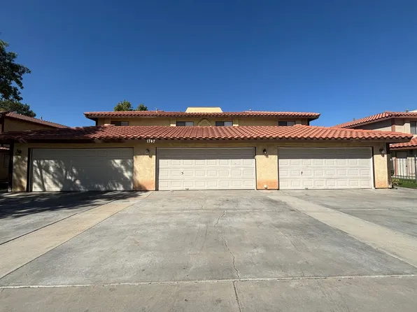 1747 W Avenue J #15, Lancaster, CA 93534