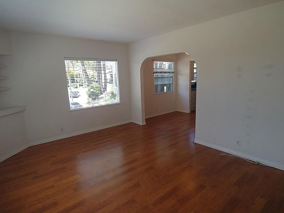 5th image of 121 W Mason St APT 2