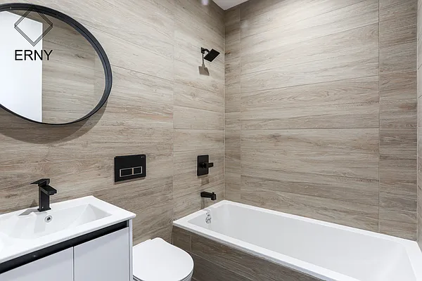 Rented by ERNY LLC | media 51