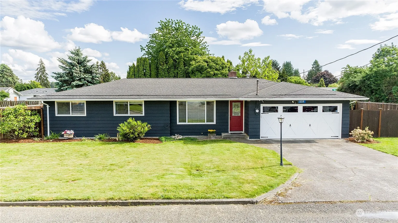 11319 Willow Drive photo 1