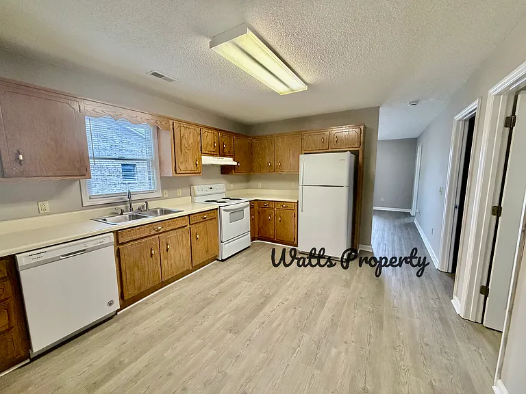 135 12th Ave NW — Photo 12
