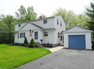23871 Lucille Dr, North Olmsted, OH 44070