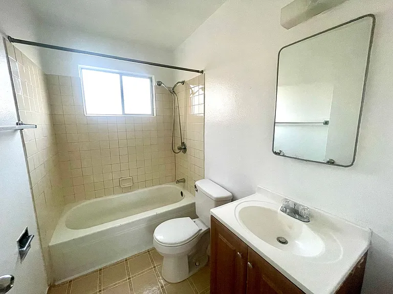 2508 Cutting Blvd — Photo 8