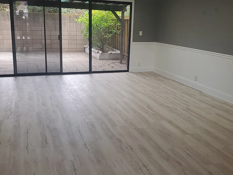 17125 Creekside Cir — Photo 2