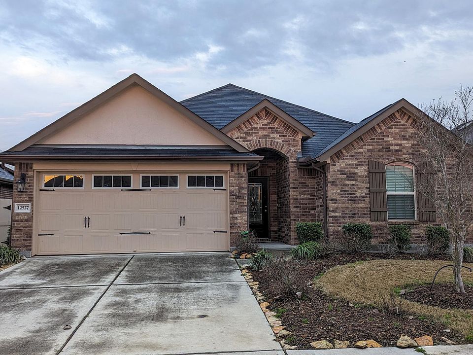 1st image of 12527 Lake Portal Dr