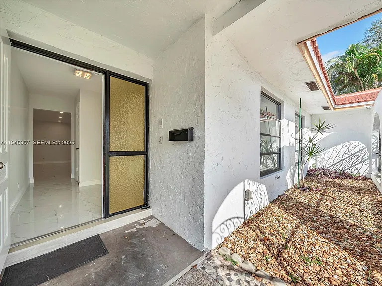 10251 NW 39th Ct — Photo 7