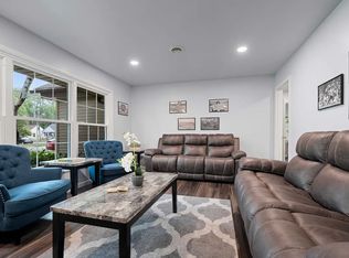 835 Gross Ct, Green Bay, WI 54304