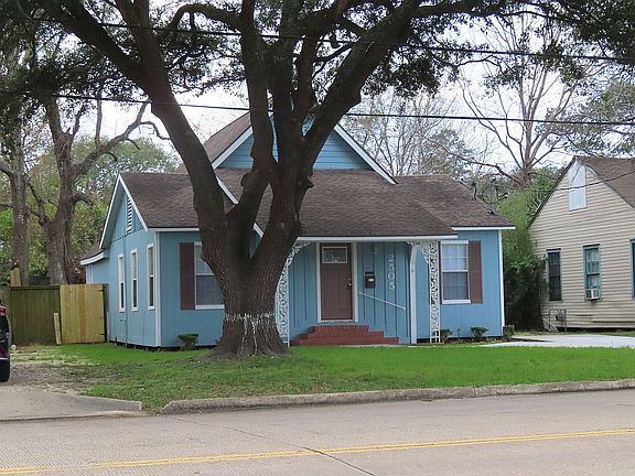 3rd image of 5205 W Lucas Dr