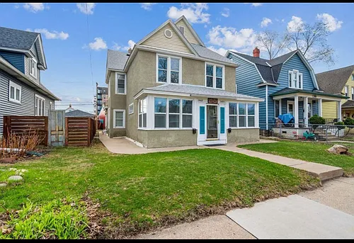 2405 Grand St NE #1 Photo 1