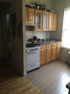 Rented by Metropolis International Realty Inc. | media 40