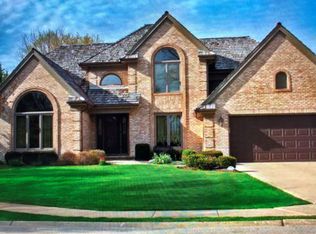 1325 Medinah Dr, Itasca, IL 60143