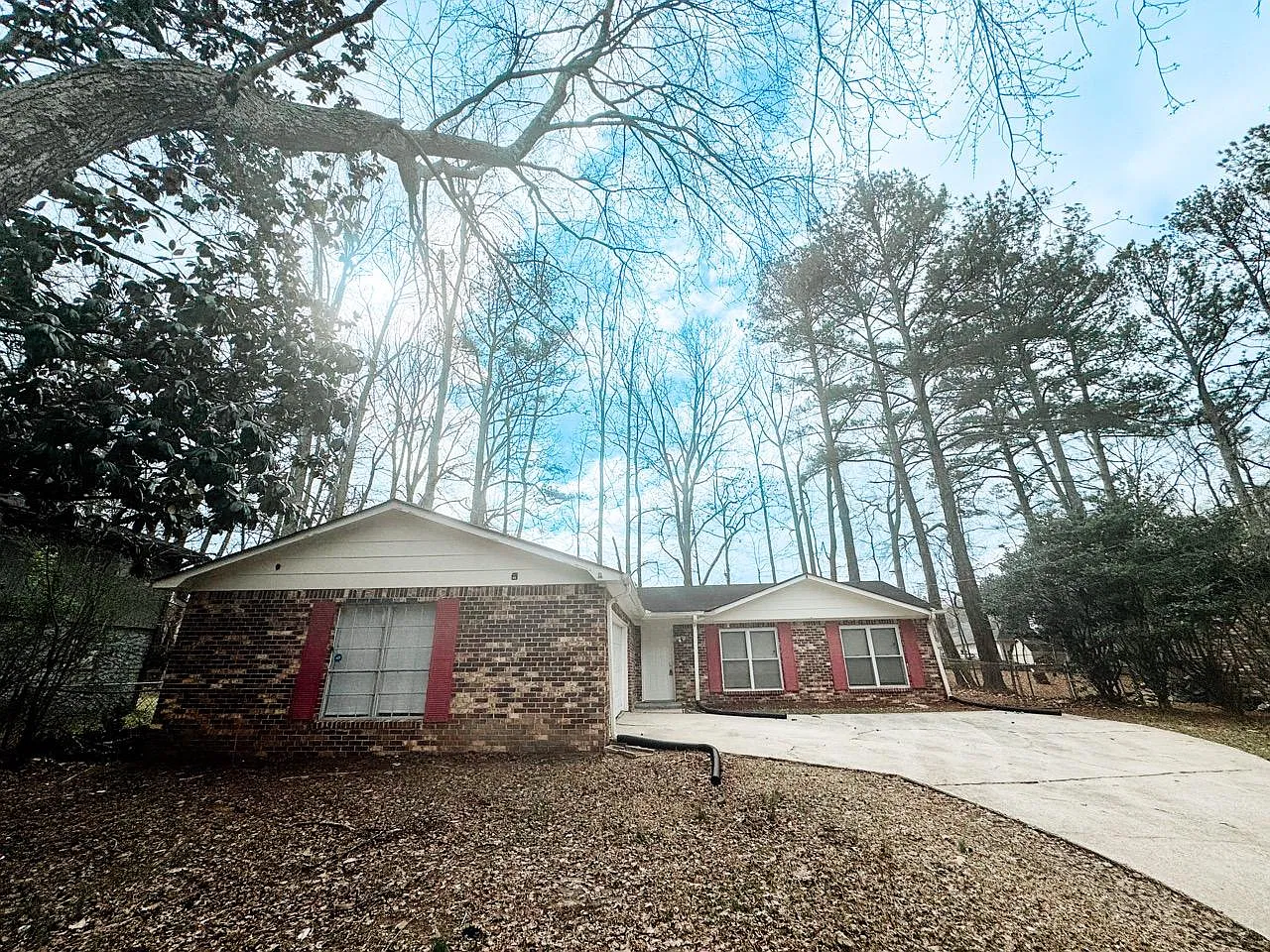 4 bed, 2.0 bath, 1700 sqft, $659 — Photo 4