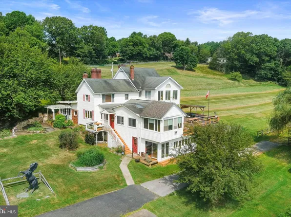 4855 Carea Rd, White Hall, MD 21161