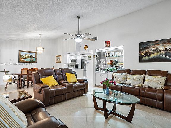 3rd image of 1516 SW 23rd Ter