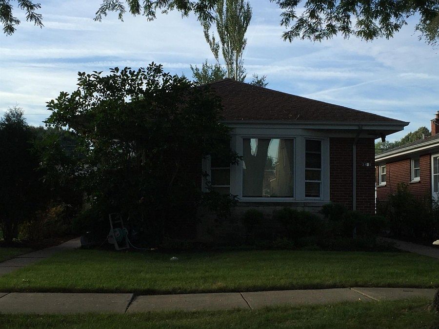 1st image of 3835 Louise St