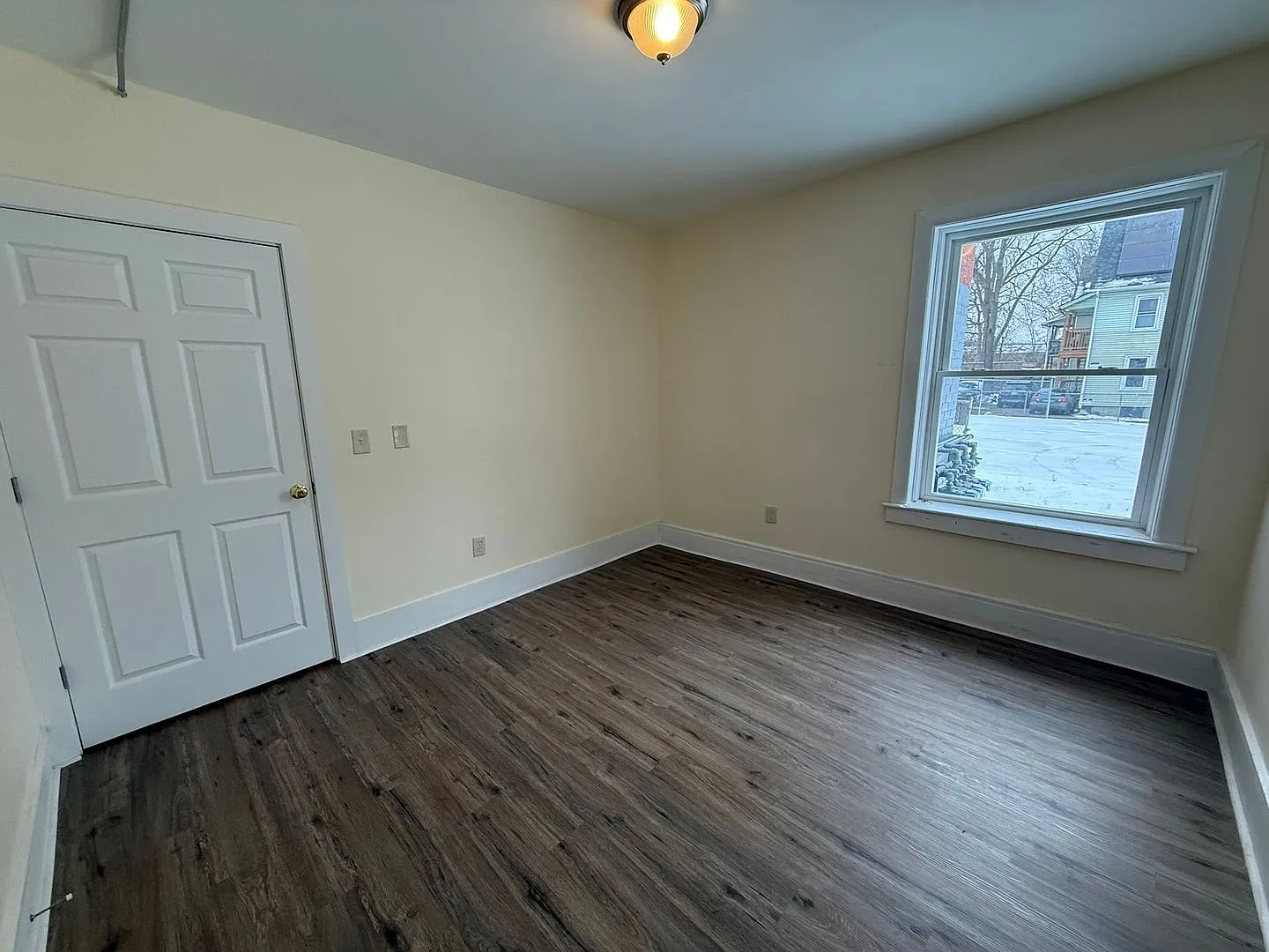 2718 Main Street — Photo 3