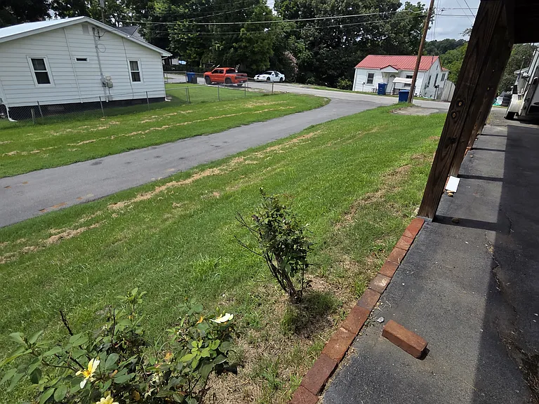 322 Mill St — Photo 10