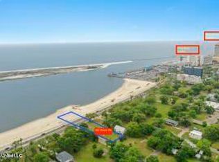 560 Beach Blvd, Biloxi, MS 39530