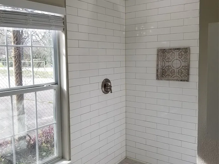 951 Reverend B J Lewis Dr — Photo 11