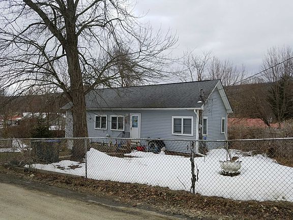 3rd image of 53 Lake Dr