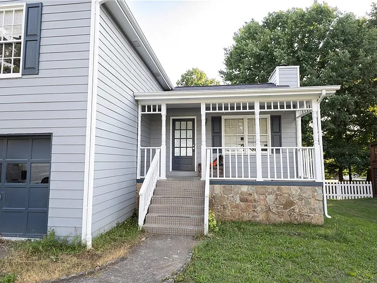 2301 Boone Pl — Photo 3