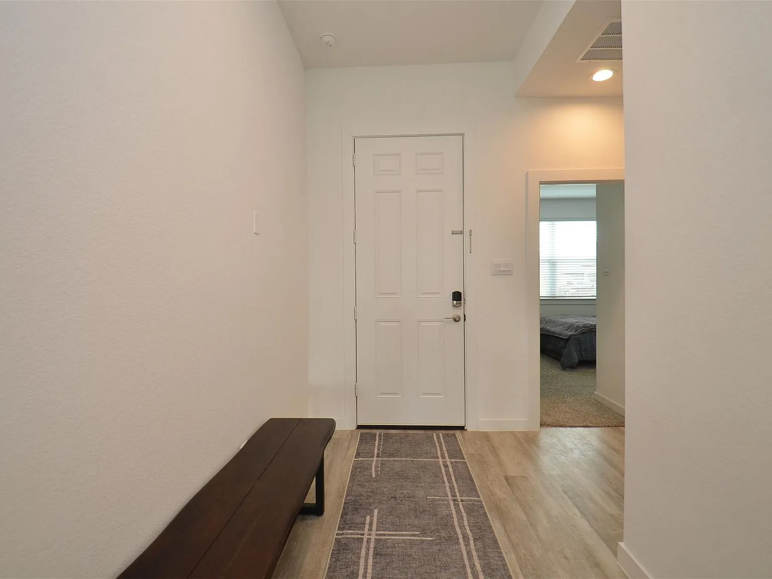 4 bed, 2.0 bath, 1883 sqft, $2,700 — Photo 3