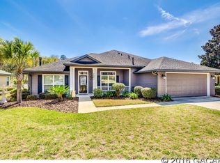 7401 White Oaks Rd, Alachua, FL 32615