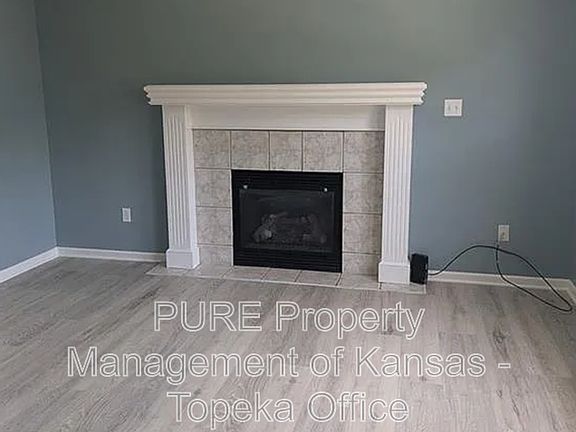 4th image of 3227 Park Ave