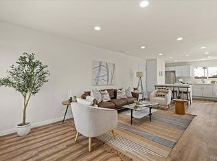 1361 Temple Heights Dr, Oceanside, CA 92056