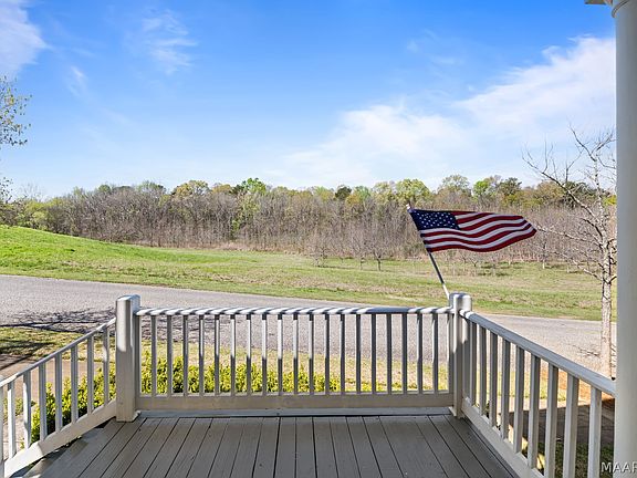 2nd image of 60 Ring Around Rd