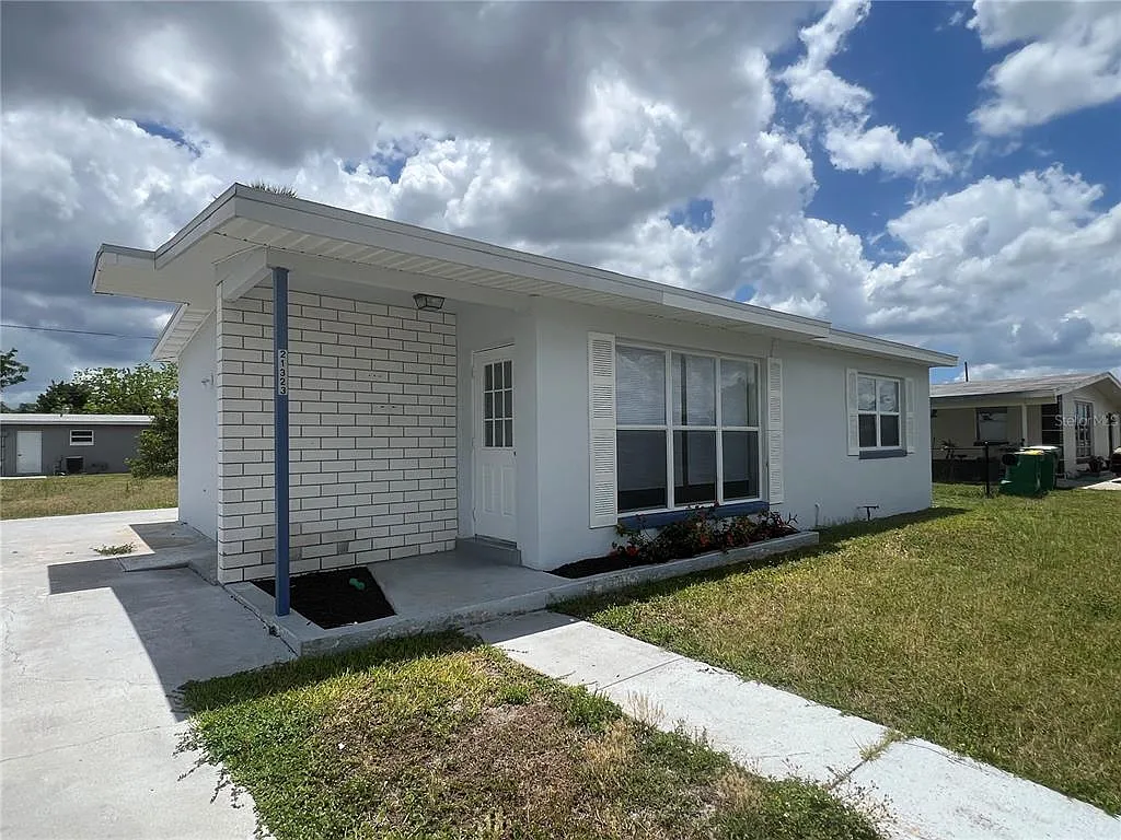 Building Photo - 21323 Meehan Ave
