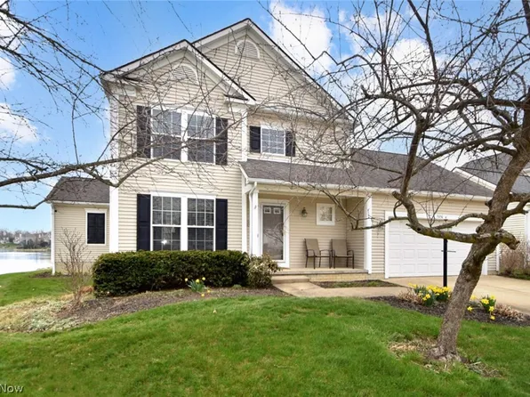 5050 Lake Point Ct, Stow, OH 44224
