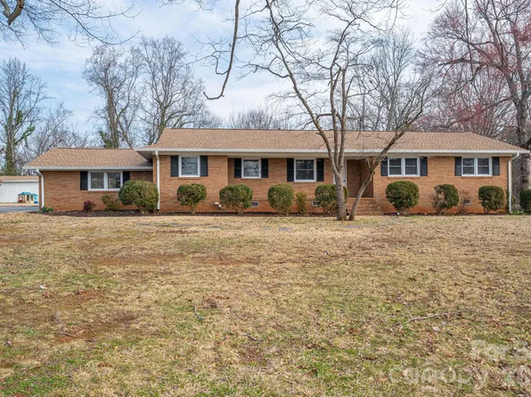 525 Julia Ave, Belmont, NC 28012