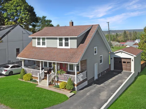 1129 W High St, Ebensburg, PA 15931