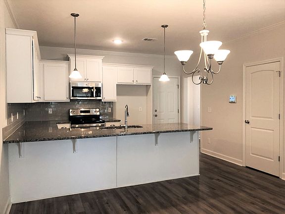 5th image of 3052 Stanhope Dr