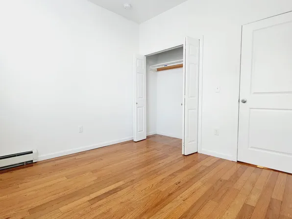 203 Garfield Avenue image 3 of 4