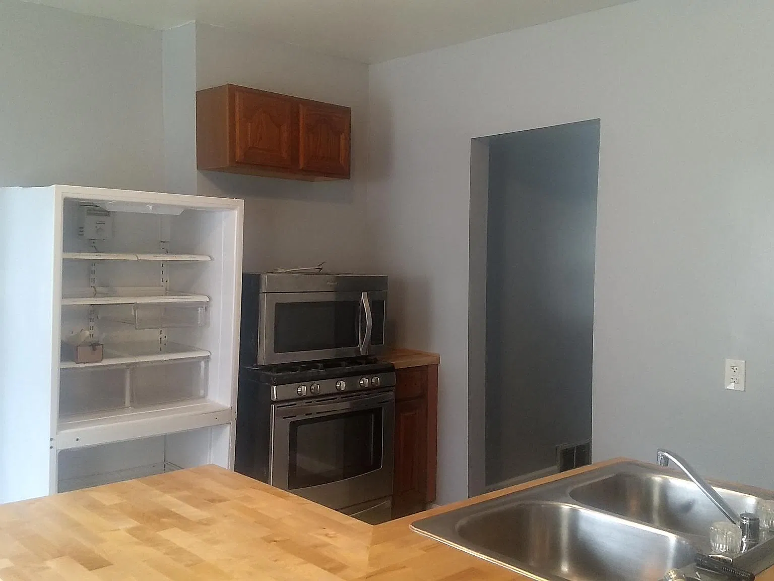 4 bed, 1764 sqft, $1,400 — Photo 2