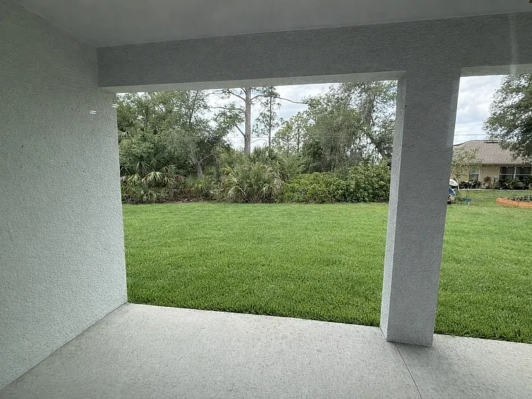2523 Cloras St — Photo 20