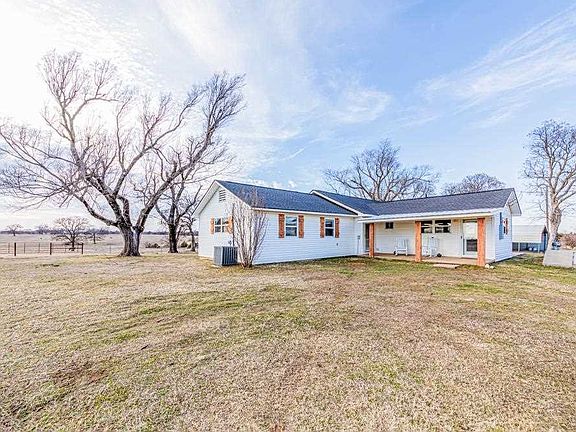 2nd image of 1505 S Ingalls Rd