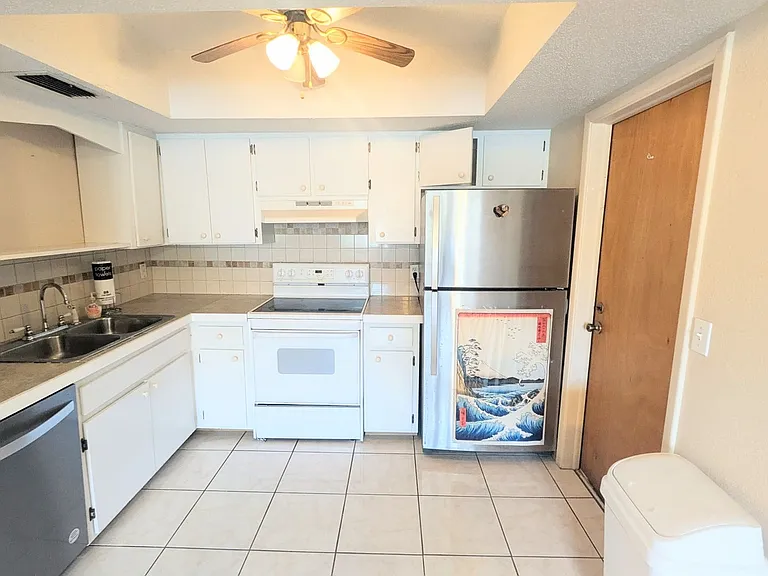 360 Base Ave E #424 — Photo 7