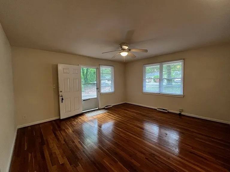 117 Purefoy Rd — Photo 8